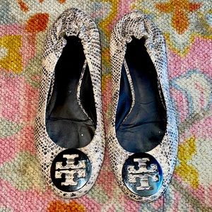 Tory Burch (faux) snake skin ballet flats